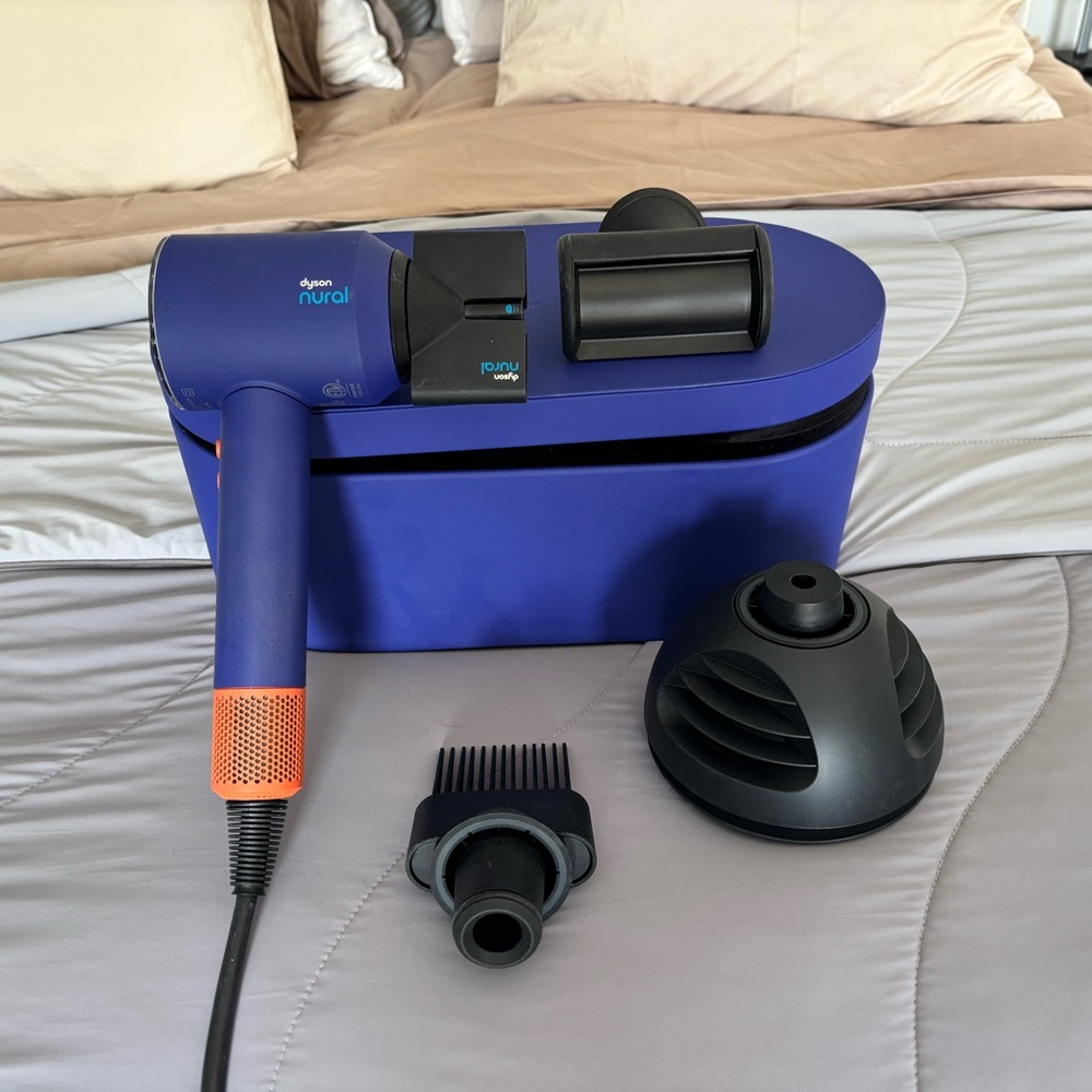Dyson Hair Tool Set in Blue and Black
